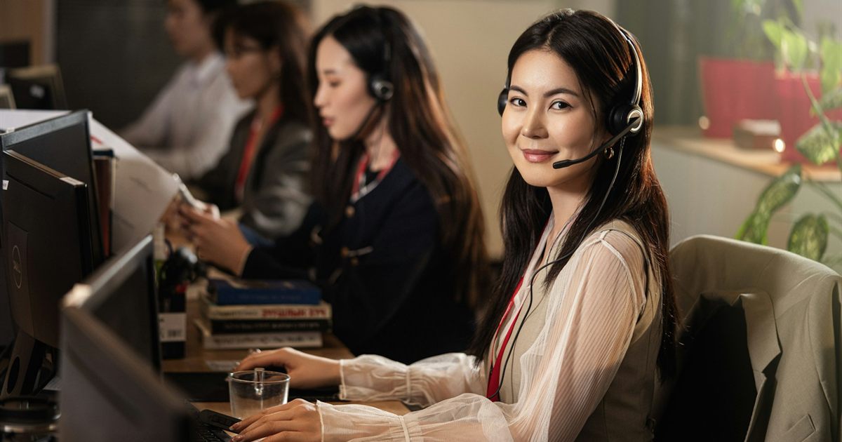 Where Does AI Belong in Customer Conversations?